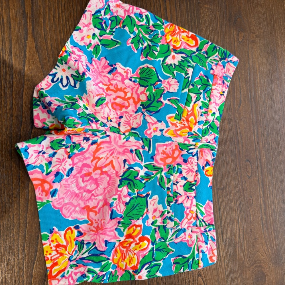 Lilly Pulitzer Floral Blue and Pink Women Shorts